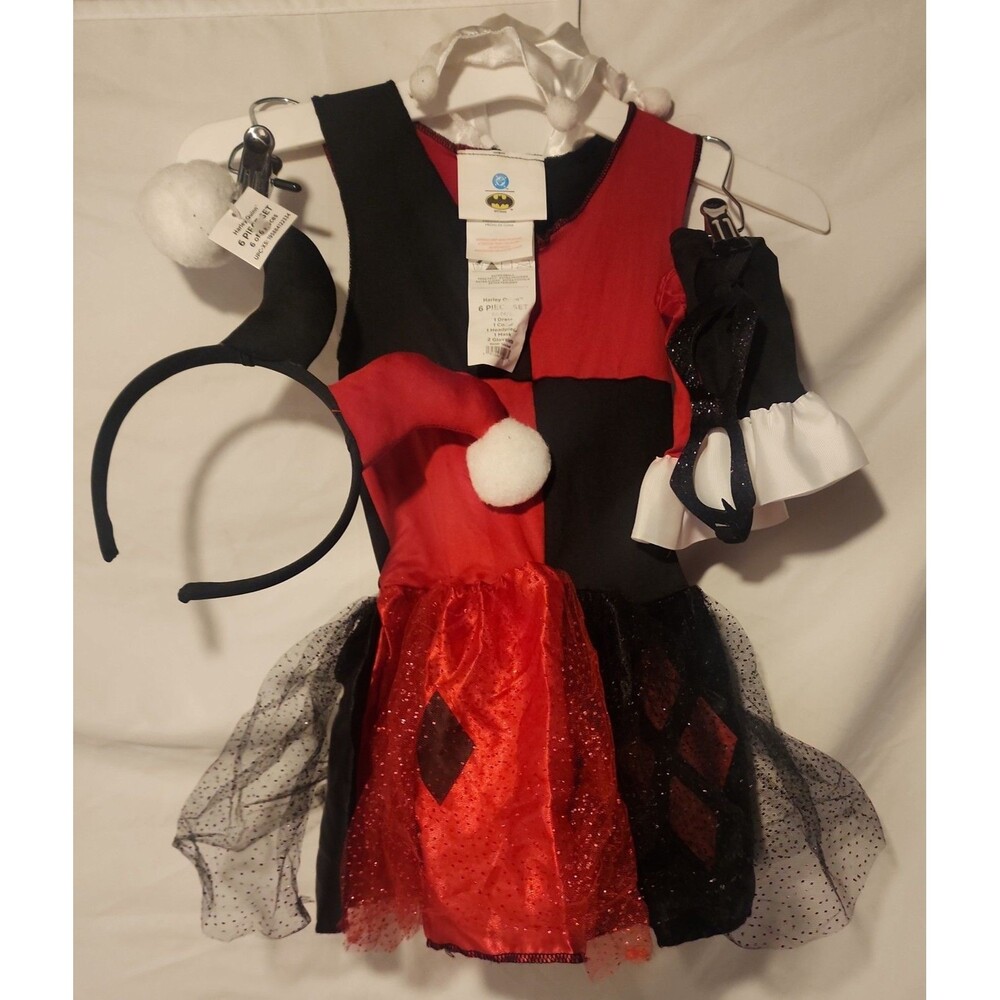 NWT Batman HARLEY QUINN size XS 6-piece set Halloween Costume Dress-up Cos-play